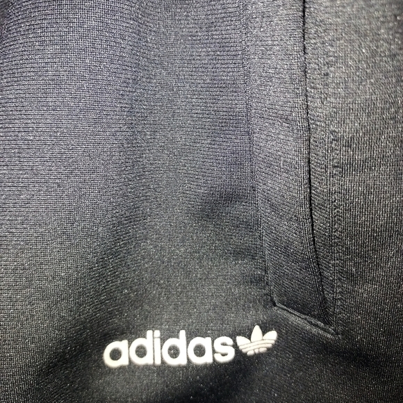 Adidas women's black jogging pants large front pockets - Picture 10 of 10
